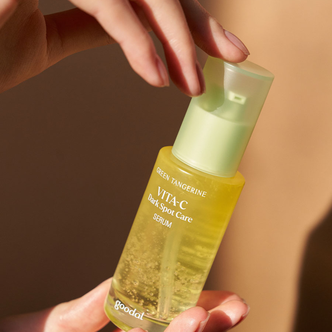 Green Tangerine Vita-C Dark Spot Care Serum