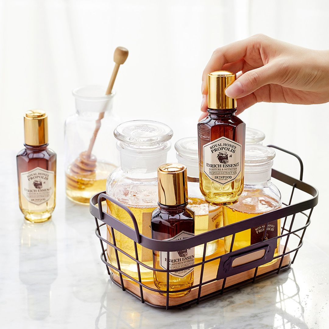 SKINFOOD Royal Honey Propolis Enrich Essence